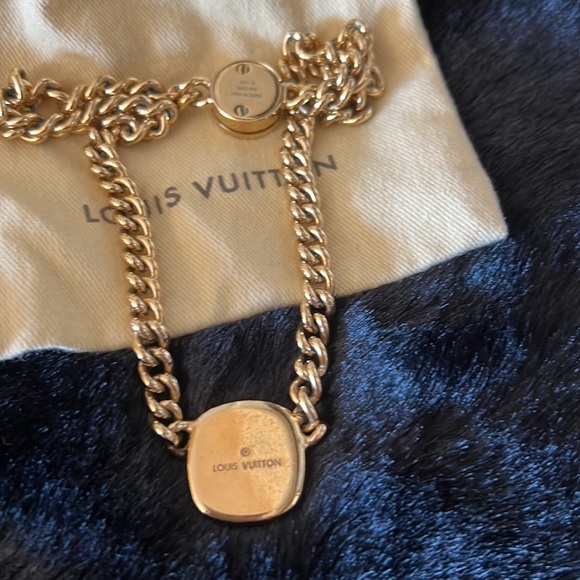 Authentic Louis Vuitton gold plated necklace RARE - Picture 6 of 6